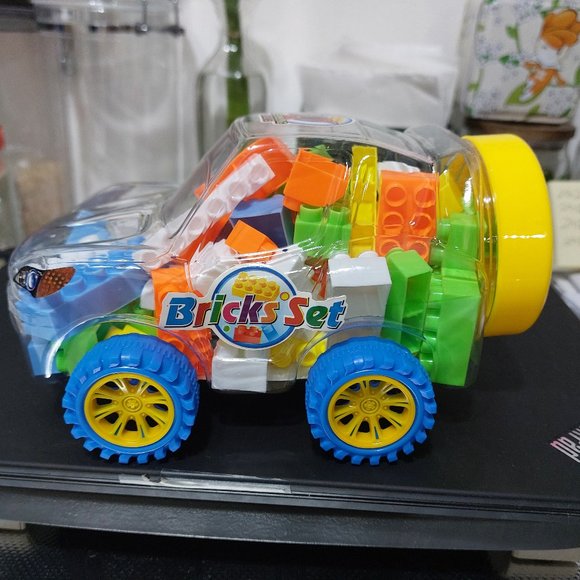 Bricks Play and Learn Bricks Set DIY Assembling BLOCKS In Clear Car Box Cute - Picture 1 of 7